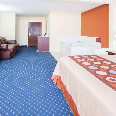 Super 8 By Wyndham White Hall Extérieur photo