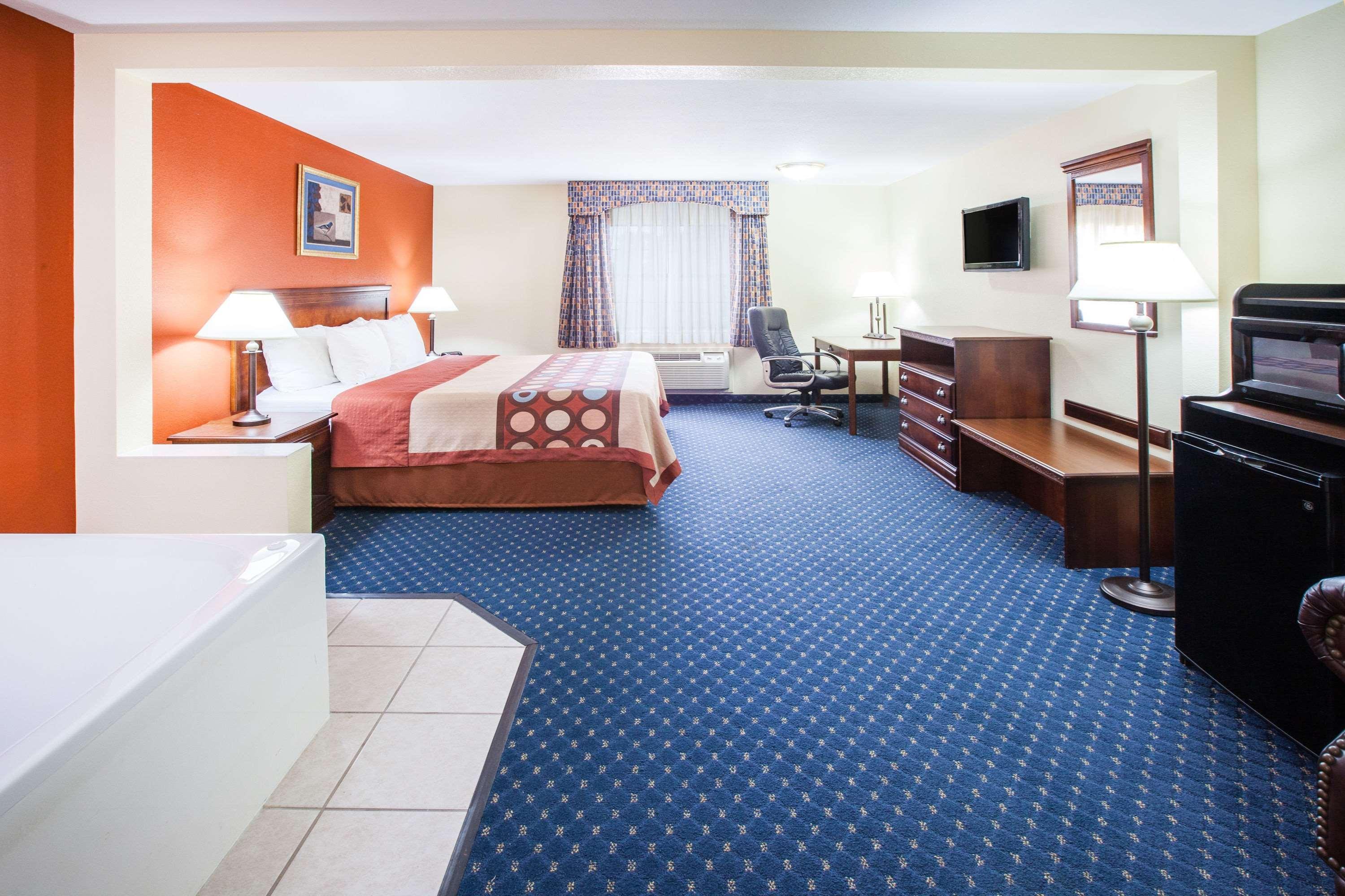 Super 8 By Wyndham White Hall Extérieur photo
